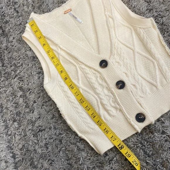 FREE PEOPLE Denson Cream Cable Knit Button-Up sweater vest OB1271731 sz XS - Picture 6 of 9